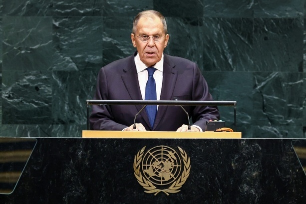 Bild vergr&ouml;&szlig;ern: Erste Begegnung seit Kriegsbeginn: Wadephul trifft russischen Außenminister in New York