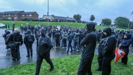 Nordirland: 2000 Menschen blockieren umstrittene Parade des Oranier-Ordens