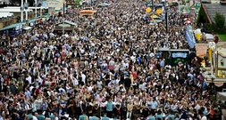Halbzeitbilanz von Oktoberfest: 3,8 Millionen Besucher und 936 Polizeieinsätze
