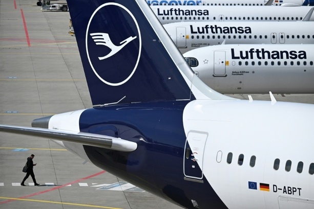 Bild vergr&ouml;&szlig;ern: Powerbank in Brand: Lufthansa-Maschine landet außerplanmäßig in Lyon