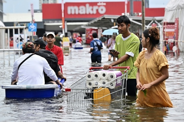 Bild vergr&ouml;&szlig;ern: Acht Tote durch Überschwemmungen in Thailand seit Mitte September