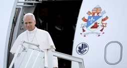 Technikbegeisterter Papst Leo XIV. verbringt Flug nach Metz im Cockpit