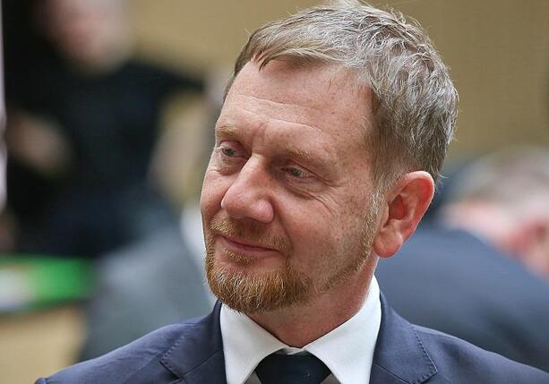 Bild vergr&ouml;&szlig;ern: Kretschmer fordert Finanzausgleich für Kommunen bei Pflegereform