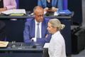 Forsa: Merz jetzt unbeliebter als Weidel