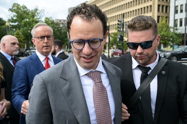 Bild vergr&ouml;&szlig;ern: Künstliche Intelligenz: Tech-Chefs zu Gespräch mit Trump eingetroffen