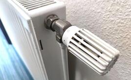 Strom- und Gaspreise für Haushalte im 1. Halbjahr niedriger