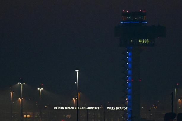 Bild vergr&ouml;&szlig;ern: Drohnenerkennungssystem am Flughafen Berlin Brandenburg in Betrieb genommen