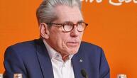 DAK-Chef fürchtet Belastung Kinderloser durch Pflegereform