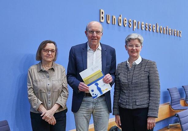 Bild vergr&ouml;&szlig;ern: Arbeitsgruppe fordert bessere Versorgung für Long-Covid-Patienten