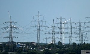 Strompreise dürften leicht steigen: Übertragungsnetzentgelte werden 2027 angehoben