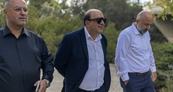 Drohender Ausschluss: Chef von arabisch-israelischer Partei zieht Kandidatur für Knesset zurück