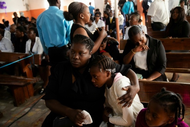 Bild vergr&ouml;&szlig;ern: Haiti: Seit Jahresbeginn mindestens 5700 Tote und Verletzte durch Bandenkriege
