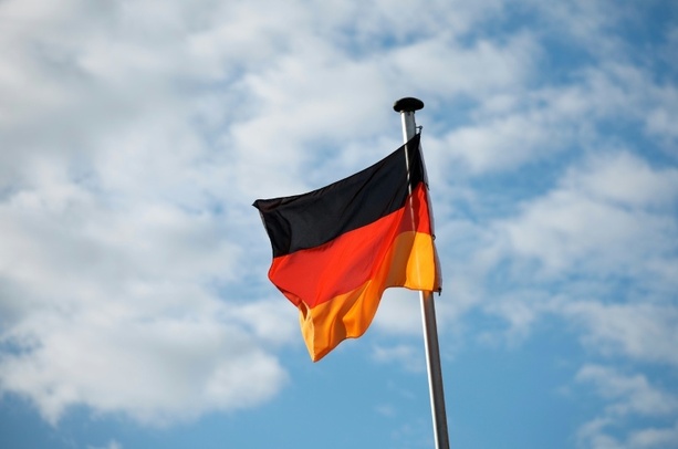 Bild vergr&ouml;&szlig;ern: Festakt mit Steinmeier und Merz zum Tag der Deutschen Einheit in Bremen