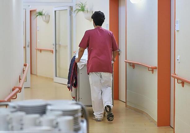 Bild vergr&ouml;&szlig;ern: Studie: Jeder zweite Pflegebedürftige bekommt Medikamente falsch