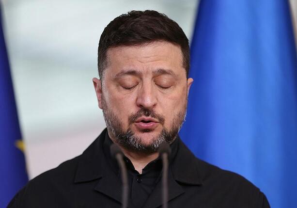 Bild vergr&ouml;&szlig;ern: Trump fordert Ablösung von Selenskyj