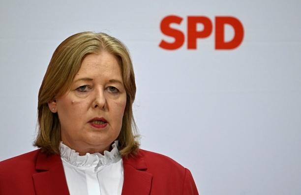 Bild vergr&ouml;&szlig;ern: Bärbel Bas tritt als SPD-Chefin und Arbeitsministerin zurück