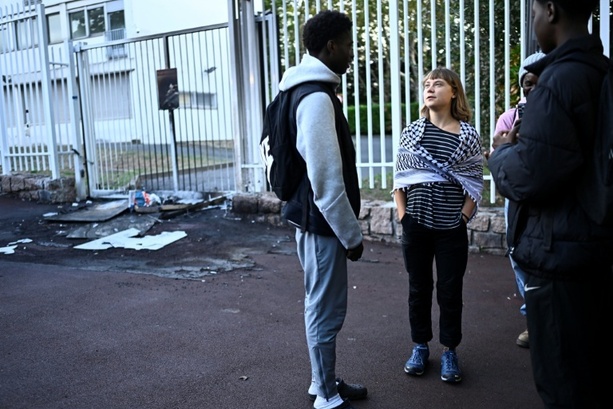 Bild vergr&ouml;&szlig;ern: Proteste in Frankreich: Erneut mehr als hunderttausend Schüler und Studenten auf der Straße