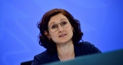 Beauftragte Ataman: Wechseljahre müssen raus aus der Tabuzone