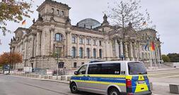 Klöckner: Bundestag zunehmend externen Gefahren ausgesetzt