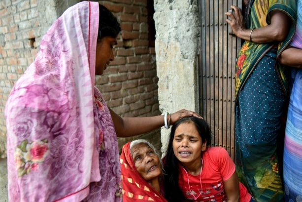 Bild vergr&ouml;&szlig;ern: Mehr als ein Dutzend Kinder bei Bootsunglück in Indien ertrunken
