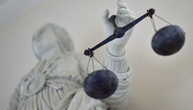 Tödliche Messerattacke auf Kind in Bayern: Urteil gegen Jugendlichen abgeändert