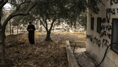 Westjordanland: Israelische Siedler setzen Moschee in Brand