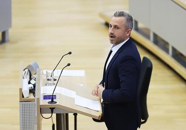 Bild vergr&ouml;&szlig;ern: AfD hält an Machtanspruch in Sachsen-Anhalt fest