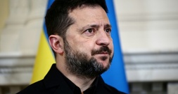 Selenskyj fordert Musk zu Wiederherstellung von Starlink in der Ukraine auf