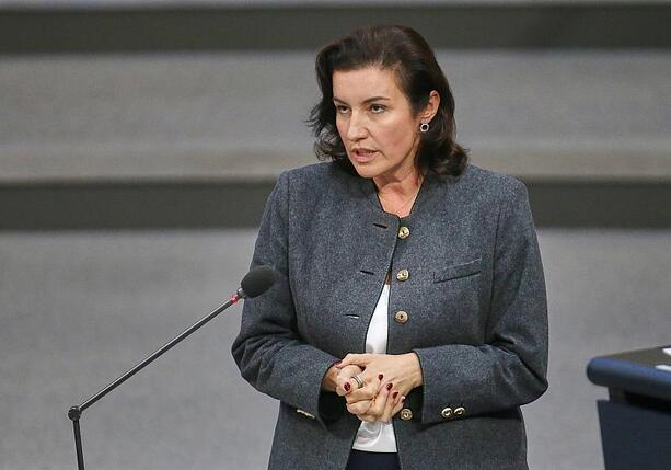 Bild vergr&ouml;&szlig;ern: Bär bekräftigt Unterstützung für Aigner als Bundespräsidentin
