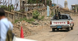 Regierung: Huthi-Miliz im Jemen greift Präsidentenpalast in Aden mit Raketen an