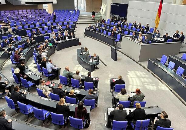 Bild vergr&ouml;&szlig;ern: Bundestag stimmt für Erhöhung der Tabaksteuer