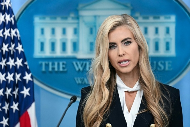 Bild vergr&ouml;&szlig;ern: Zweifel an Qualifikation: Neue Trump-Sprecherin bezeichnet sich dennoch als Anwältin