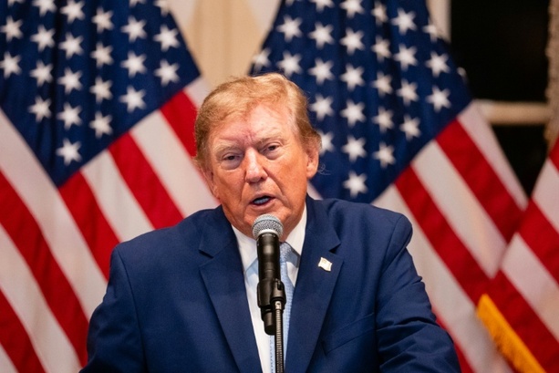 Bild vergr&ouml;&szlig;ern: Trump setzt vom US-Kongress beschlossenes Sanktionspaket gegen Russland aus