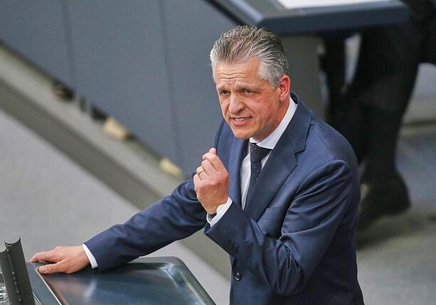 Bild vergr&ouml;&szlig;ern: Frei pocht auf Abschaffung des Acht-Stunden-Tages