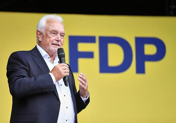 Bild vergr&ouml;&szlig;ern: Kubicki sieht Verfassungsbruch im Berliner Sondierungspapier