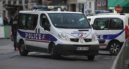 Bundesregierung blickt besorgt auf Lage in Frankreich