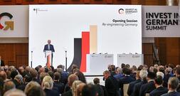 Merz verspricht Investoren 
