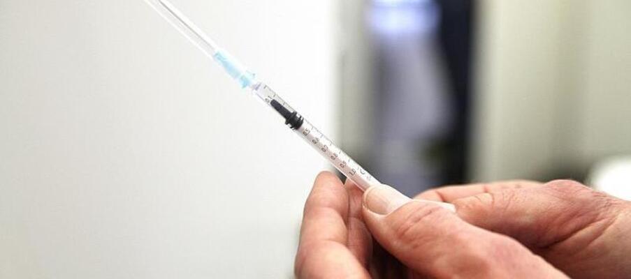 Sanofi drängt auf Klarheit über Standortklausel