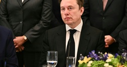 SpaceX verbucht 4,4 Milliarden Dollar Quartalsgewinn - Musk: Fusion mit Tesla 