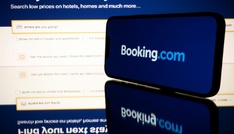 Brüssel geht wegen gefälschter Hotelanzeigen gegen Booking vor