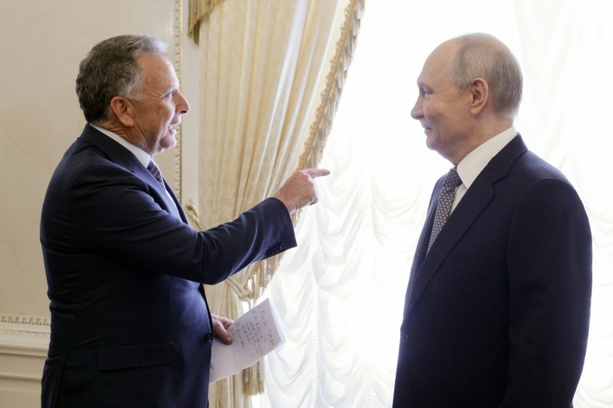 Bild vergr&ouml;&szlig;ern: Gespräche in Russland: Witkoff legt Putin Ideen für Ukraine-Friedensabkommen vor