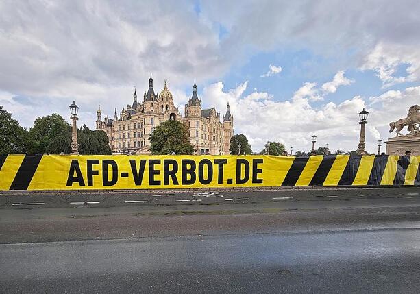 Bild vergr&ouml;&szlig;ern: Schwesig fordert Bund-Länder-Arbeitsgruppe zu AfD-Verbot