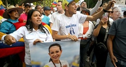 Tausende fordern in Venezuela Rückkehr von Oppositionspolitikerin Machado