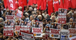 Tausende in der Türkei demonstrieren gegen Einschränkung der Pressefreiheit