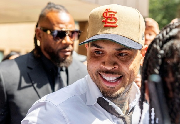 Bild vergr&ouml;&szlig;ern: Nachtclub-Schlägerei: Londoner Gericht verkündet Strafmaß gegen US-Sänger Chris Brown