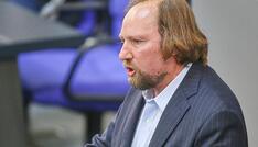 Hofreiter will Bundeswehr-Einsatz gegen Russlands Schattenflotte