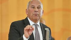Hessens Innenminister befürchtet Vermummung bei Halloween-Demos