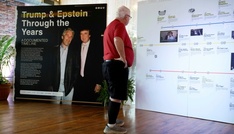 US-Demokraten fordern Sonderermittler zu Trumps Verbindungen zu Epstein
