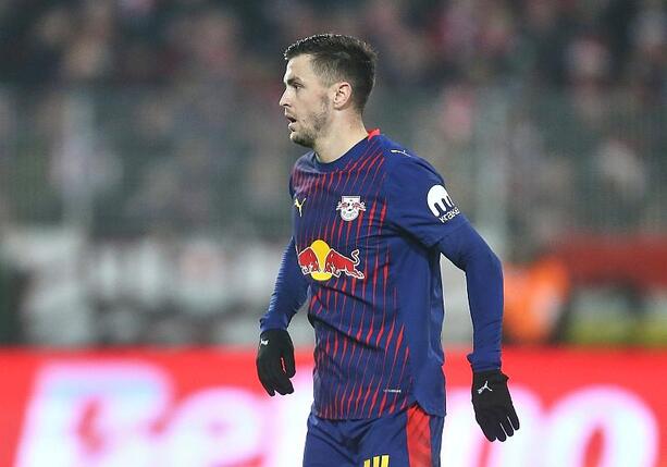 Bild vergr&ouml;&szlig;ern: DFB-Pokal: Leipzig schlägt Essen in Unterzahl - Bochum besiegt Mainz