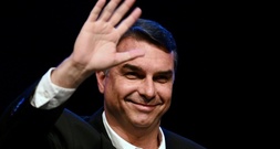 Buenos Aires: Flávio Bolsonaro von Brasilien über Argentinien nach Ecuador gereist